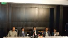 বাংলাদেশে ব্যবসা বাড়ানোর কথা জানাল বহুজাতিক ৩ কোম্পানি