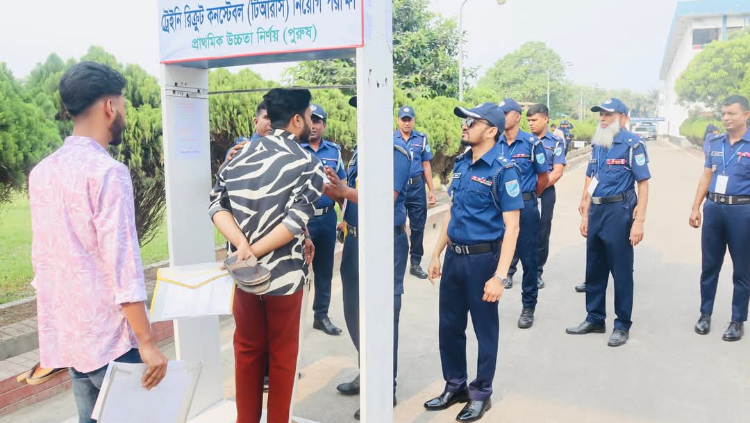 শরীয়তপুরে টিআরসি নিয়োগের ১ম দিনের কার্যক্রম সম্পন্ন