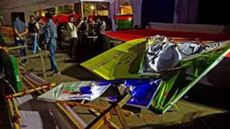 চট্টগ্রামের ডিসি হিলে বর্ষবরণের মঞ্চ ভাঙচুর