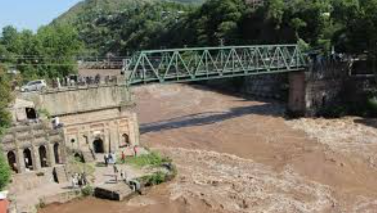 হঠাৎ সিন্ধুর পানি ছেড়ে দিয়েছে ভারত, বন্যার কবলে পাকিস্তানের কাশ্মির