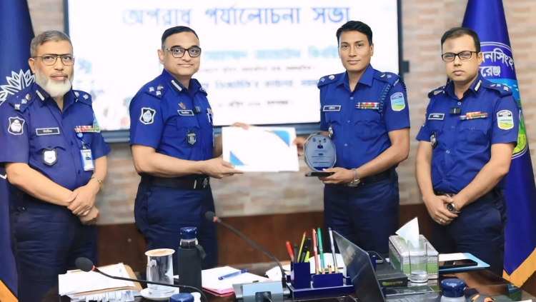 ময়মনসিংহ রেঞ্জ সেরা জামালপুরের পুলিশ সুপার সৈয়দ রফিকুল ইসলাম