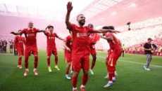 অ্যানফিল্ডে লিভারপুলের লাল উৎসব