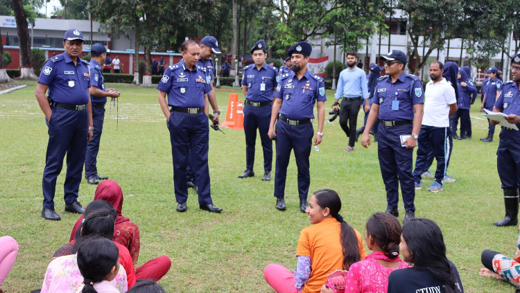 লালমনিরহাটে টিআরসি নিয়োগের দ্বিতীয় দিনের কার্যক্রম অনুষ্ঠিত