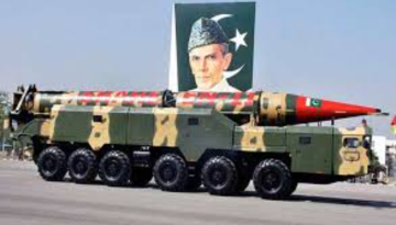১৩০টি পারমাণবিক ক্ষেপণাস্ত্র প্রস্তুত রেখেছে পাকিস্তান