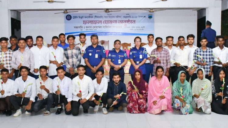 নওগাঁয় ঘুস, তবদির ছাড়া পুলিশে চাকরি পেল ৩৬ জন