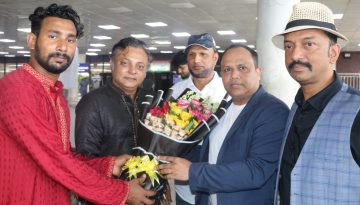 নিঃশঙ্কভাবে মাতৃভূমিতে ফিরলেন নিযাম এম রহমান: একটি নতুন অধ্যায়ের সূচনা