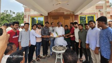 চাঁদপুর জেলা বিএনপির সভাপতির সাথে পুরান বাজার ডিগ্রি কলেজ ছাত্রদলের মতবিনিময়