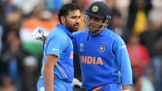 ধোনির মতো বিদায় চেয়েছিলেন রোহিত