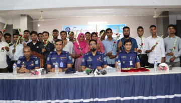 লালমনিরহাটে ১২০ টাকায় ১৭ জনের পুলিশে চাকরি