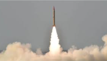 ভারতে পাকিস্তানের পাল্টা হামলার দাবি