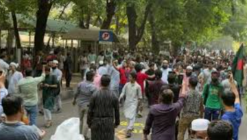 আ. লীগকে নিষিদ্ধের দাবিতে সকালেও যমুনার সামনে বিক্ষোভ