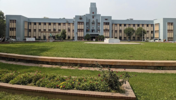 রাবিতে আবাসন সংকট: তৃতীয় বর্ষে এসেও হলে সিট পাচ্ছে না অনেক শিক্ষার্থী