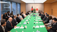 প্রধান উপদেষ্টার সঙ্গে জাপানের প্রধানমন্ত্রীর বৈঠক, ছয় সমঝোতা স্মারক সই