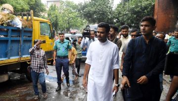 রাতেই কোরবানির বর্জ্য অপসারণ: আসিফ মাহমুদ