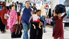 ঈদের ছুটি শেষে কর্মস্থলে ফেরা, স্টেশনে চাপ