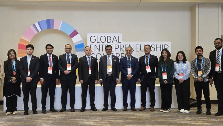 গ্লোবাল অ্যান্ট্রেপ্রেনারশিপ কংগ্রেসে ড. সবুর খানের নেতৃত্বে বাংলাদেশের ২০ সদস্যের প্রতিনিধি দল