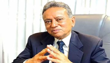 তাৎক্ষণিক প্রতিক্রিয়ায় আমির খসরু, বাজেটের মৌলিক জায়গাতে গলদ রয়েই গেছে