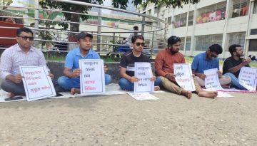 পটুয়াখালী মেডিকেলে অ্যাম্বুলেন্স সিন্ডিকেটের দৌরাত্ম্য; সাংবাদিকের ওপর হামলা, সুশীল সমাজ নীরব