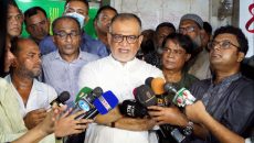 সরকারের বেঁধে দেওয়া দামেই বিক্রি হচ্ছে কোরবানির পশুর চামড়া: বাণিজ্য উপদেষ্টা