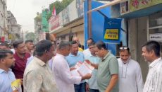 দক্ষিণখানে বিএনপির রাষ্ট্র মেরামতের ৩১ দফা প্রচারে লিফলেট বিতরণ