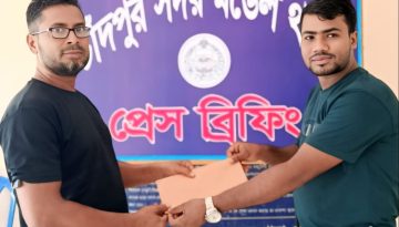 বিকাশে ভুল নম্বরে চলে যাওয়া ৫০ হাজার টাকা উদ্ধার করল এএসআই কামরুল ইসলাম