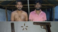 রাজশাহীতে সেনাবাহিনীর অভিযানে অস্ত্র ও গুলিসহ দুই সন্ত্রাসী গ্রেফতার