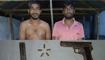 রাজশাহীতে সেনাবাহিনীর অভিযানে অস্ত্র ও গুলিসহ দুই সন্ত্রাসী গ্রেফতার