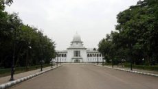 হাইকোর্টে ওয়াকফ মামলা শুনানির জন্য পৃথক বেঞ্চ গঠন