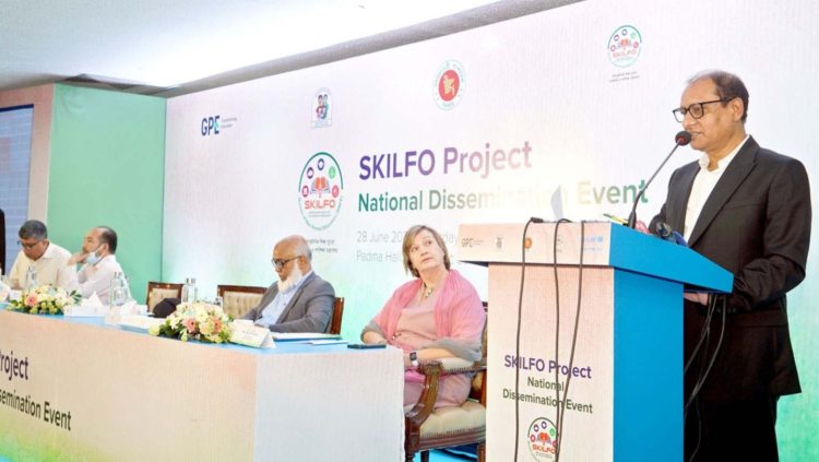 শিক্ষা মানুষকে তার সমাজ বা রাষ্ট্রের উপযোগী করে গড়ে তোলে: প্রাথমিক ও গণশিক্ষা উপদেষ্টা