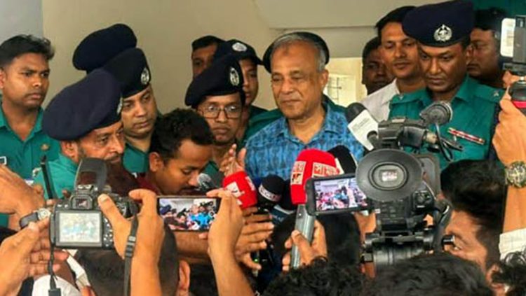 আব্দুল হামিদকে নিয়ে বিতর্ক: কী বললেন স্বরাষ্ট্র উপদেষ্টা?