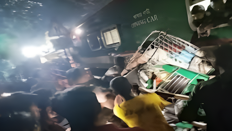 কালুরঘাট সেতুতে দুর্ঘটনা তদন্তে কমিটি, ৪ রেলকর্মী সাময়িক বরখাস্ত