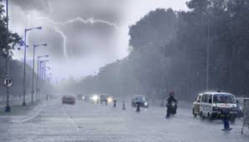 ঢাকাসহ সারাদেশে বজ্রসহ বৃষ্টির আভাস