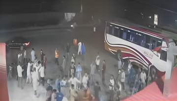 জুলাই শহীদদের বাড়িতে ফল দিয়ে ফেরার পথে বৈষম্যবিরোধীদের ওপর হামলা