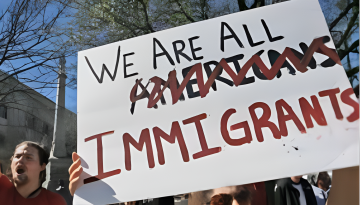 যুক্তরাষ্ট্রের ১৫ শহর জুড়ে ছড়িয়ে পড়েছে বিক্ষোভ, রাস্তায় রাস্তায় বিক্ষোভ