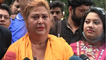 বিদেশে থাকা ছেলের নামে মামলা, বিএনপি অফিসে গেলেন রিনা খান