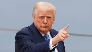 ট্রাম্পের ‘অস্বাভাবিক’ বিবৃতি, জরুরিভিত্তিতে তেহরান খালি করার নির্দেশ