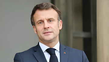 ইরানের শাসনব্যবস্থা উৎখাত করতে হামলা ‘কৌশলগত ভুল’: ফ্রান্সের প্রেসিডেন্ট