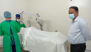 ফরিদপুরে বিনামূল্যে চোখের ছানি অপারেশন