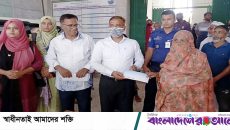 সড়ক দুর্ঘটনায় পা হারানো সাগরের পাশে জেলা প্রশাসক
