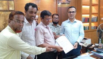 চাঁদপুরে বাংলাদেশ মাধ্যমিক সহকারী শিক্ষক সমিতির স্মারকলিপি প্রদান