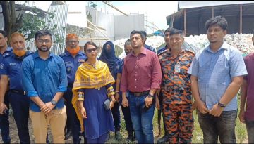 বন্দরে অবৈধ চুনা কারখানায় তিতাসের অভিযান