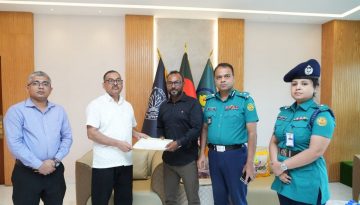 জিডি-মামলা ছাড়াই চোরাই মোবাইল উদ্ধার করে প্রকৃত মালিকের হাতে ফিরিয়ে দিলো সিটিটিসি