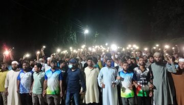 ইবি শিক্ষার্থীর মৃত্যুর সুষ্ঠু তদন্ত ও বিচারের দাবিতে ‘টর্চ লাইট’ মিছিল