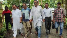 শহীদ জিয়ার অবদান স্মরণে প্রতিবন্ধী যুবতীর পাশে নাসিরউদ্দিন শাহীন