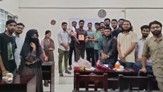 ফুল-ফ্রি পিএইচডি অর্জনে ইবি শিক্ষার্থী মারুফকে সংবর্ধনা