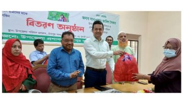 চাঁদপুর সদর উপজেলা মাধ্যমিক বিদ্যালয়ের ছাত্রীদের মাঝে স্যানিটারি ন্যাপকিন বিতরণ