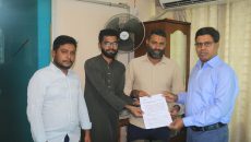 জিয়া সড়কে ১৭ বছরের উন্নয়নবঞ্চনা: বরিশালে সড়ক ও ড্রেনেজ নির্মাণের দাবিতে স্মারকলিপি প্রদান