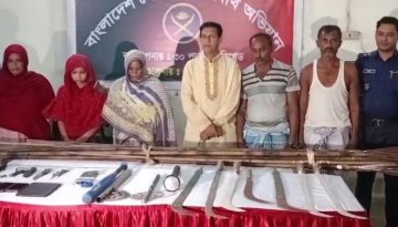 মাদারীপুরে বিপুল অস্ত্র ও নারীসহ ৬ জন আটক: যৌথবাহিনীর অভিযান