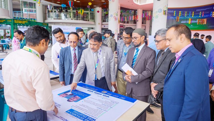 ড্যাফোডিল ইন্টারন্যাশনাল ইউনিভার্সিটিতে ‘মাইক্রো-ক্রেডেনশিয়াল ডে ২০২৫ উদযাপিত