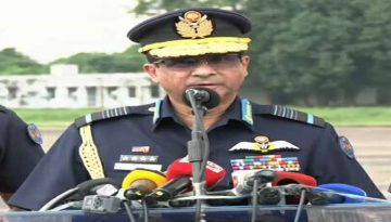 গুজবে কান দেবেন না, দেশকে দুর্বল করবেন না: বিমানবাহিনী প্রধানের আহ্বান